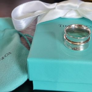 Tiffany & Co concave Rubedo belt wide band ring